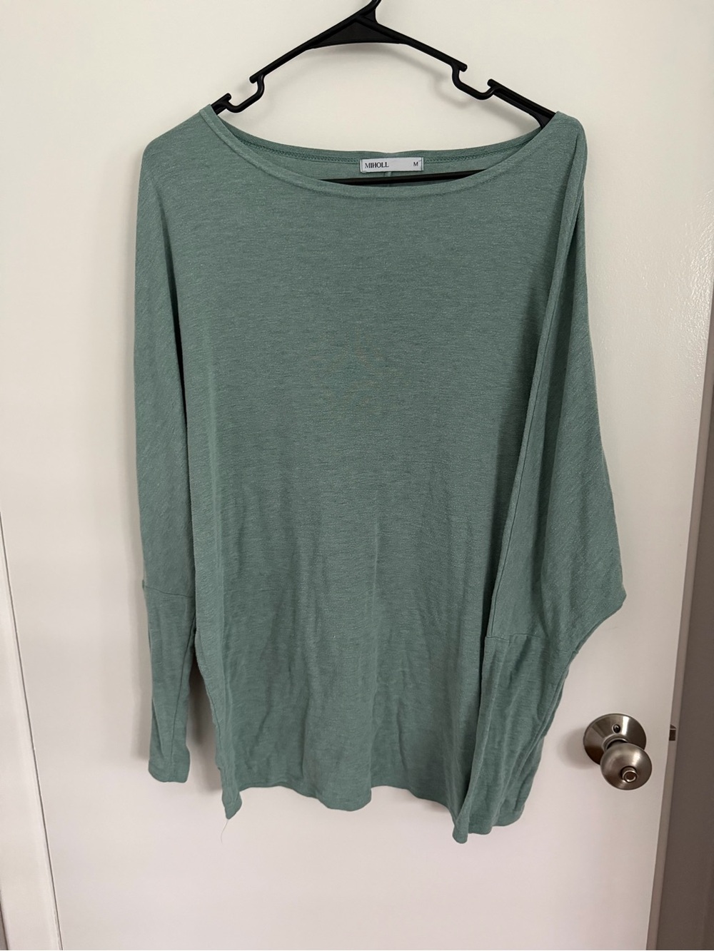Light Sage Long-Sleeve Women's Top by UNIQLO